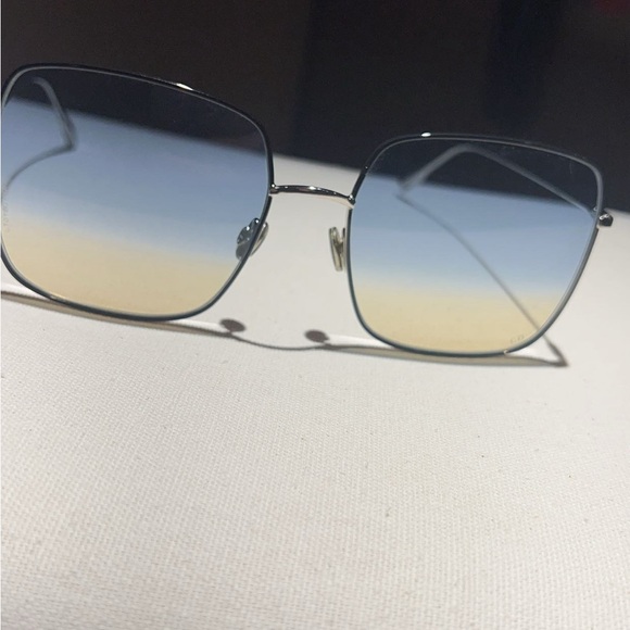 Christian Dior Authentic Sunglasses - Picture 1 of 5